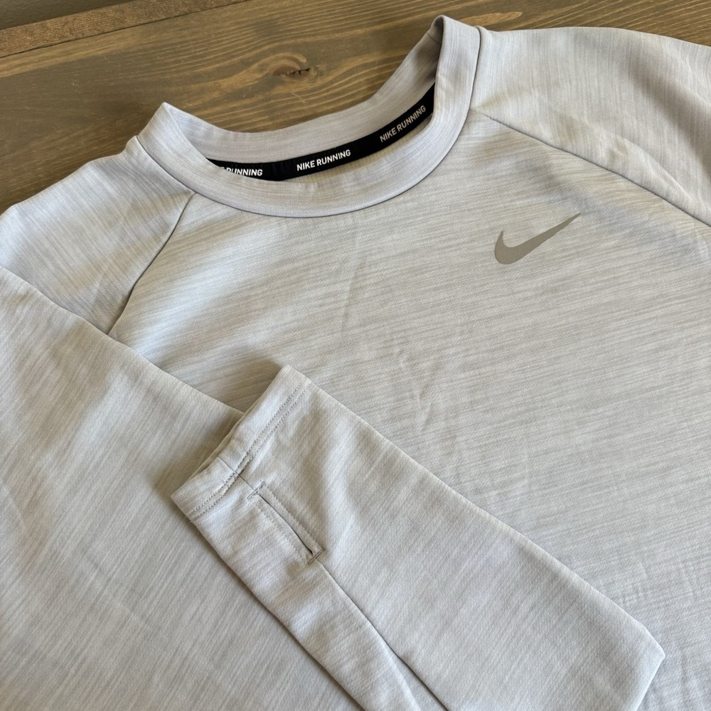 Nike Women's Large Grey Dri-Fit Running Long Sleeve Athletic Tee T-Shirt Top‎
